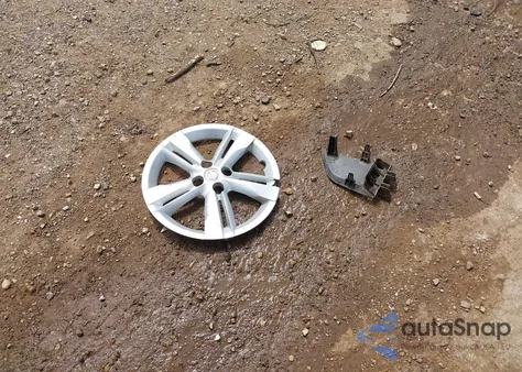 2018 Nissan Kicks S из США, поврежденный, VIN 3N1CP5CU3JL521600